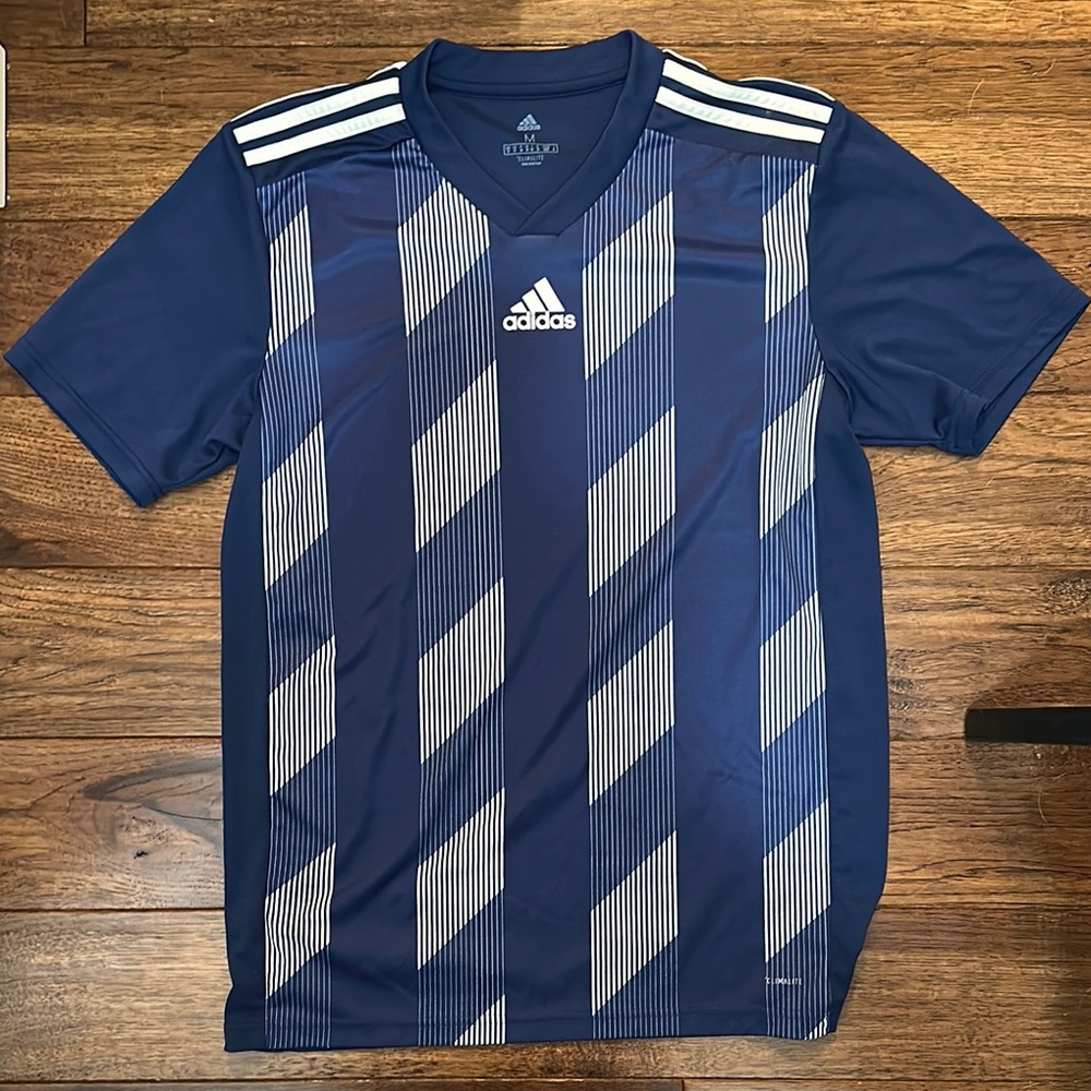 NWOT Men’s Adidas Blue Striped short sleeve Climalite Shirt, Medium